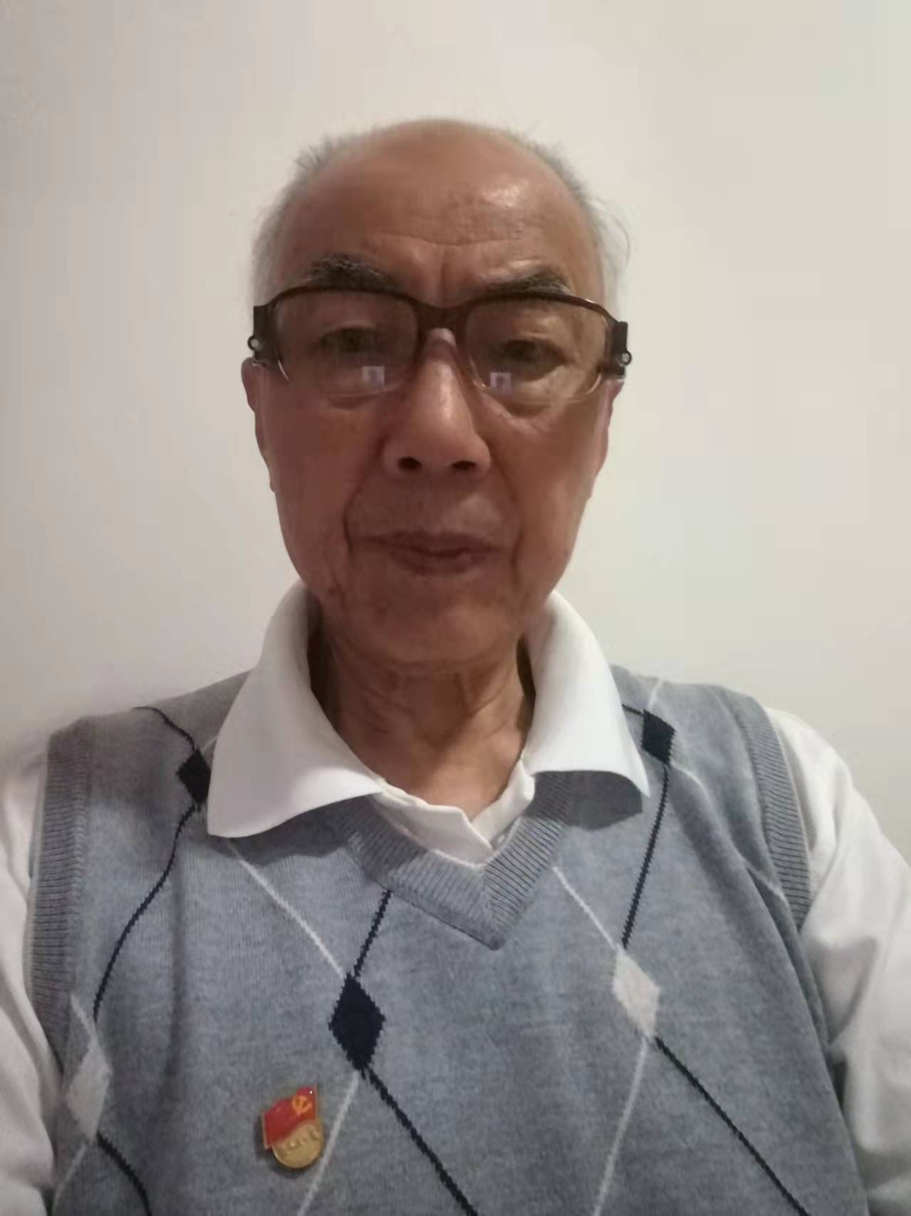 【百年话初心】唐冠中：以我之心，助力江理成长