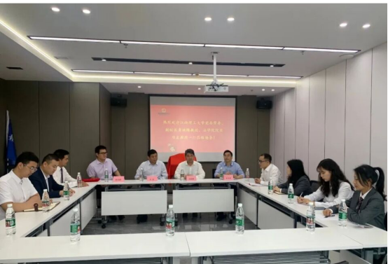 法学院与江西虔嘉律师事务所举办实践教学基地签约暨挂牌仪式