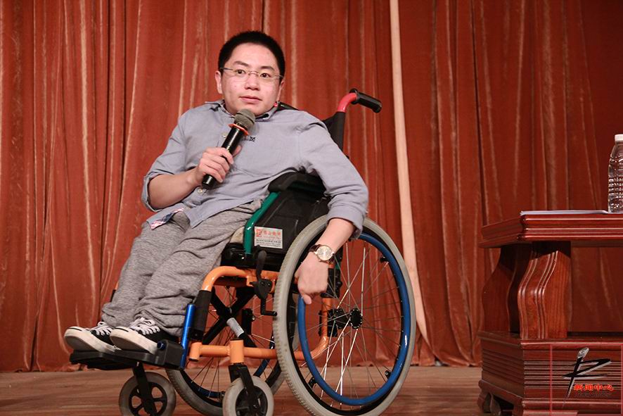 我是演说家走出的钢铁侠李帅到我校南昌校区演讲