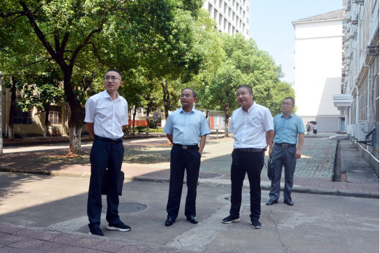 副校长李国金暑期到南昌校区调研调度工作