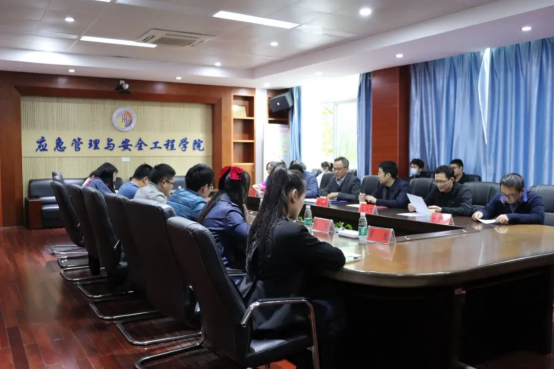 我校应急管理专业通过学士学位授权专家评审