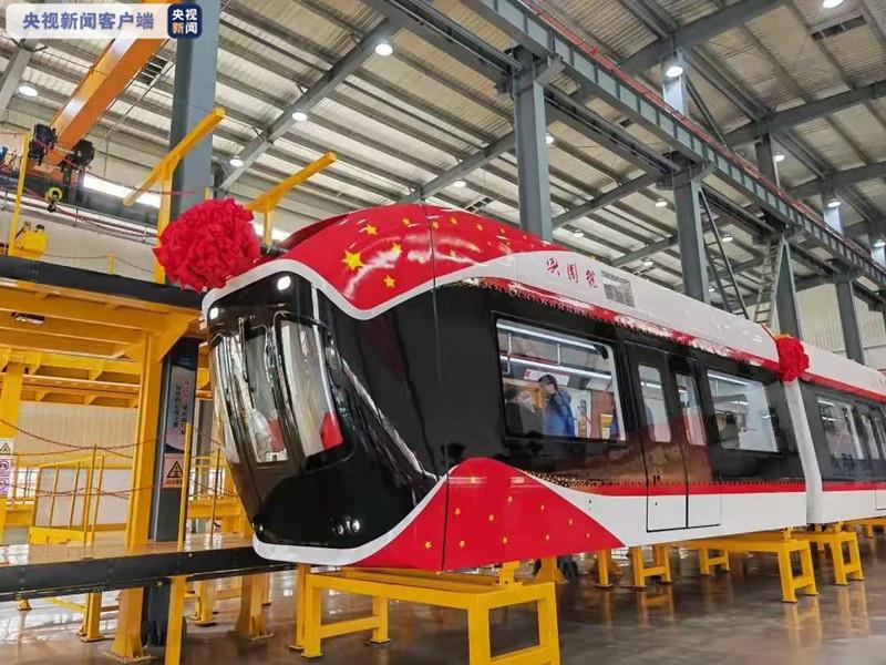 喜报！我校参与研制的全国首列磁浮空轨车辆 “兴国号”正式下线！